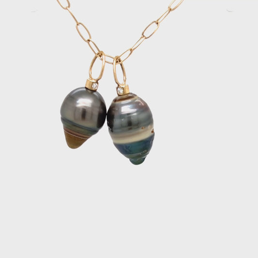 Multi-Ring Black Tahitian Pearl and Diamonds Gold Charm