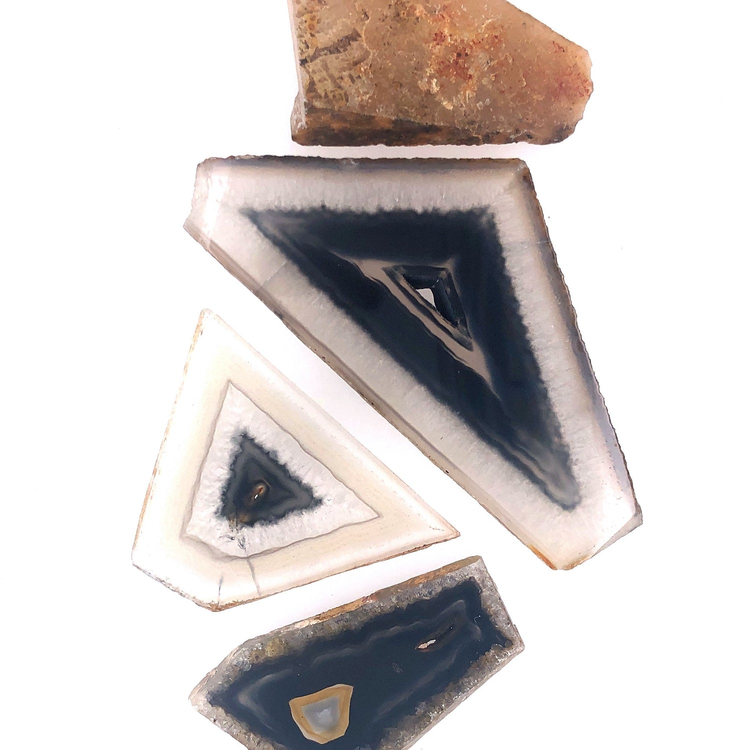 material: polyhedroid agate
