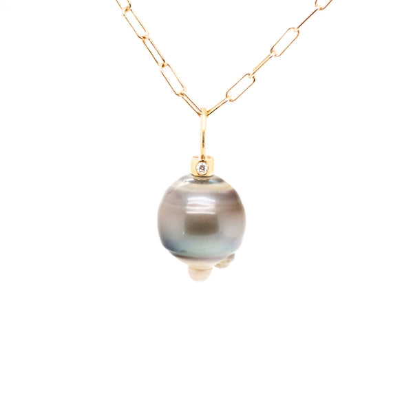 Cream and Grey Tahitian Pearl and Diamonds Gold Charm