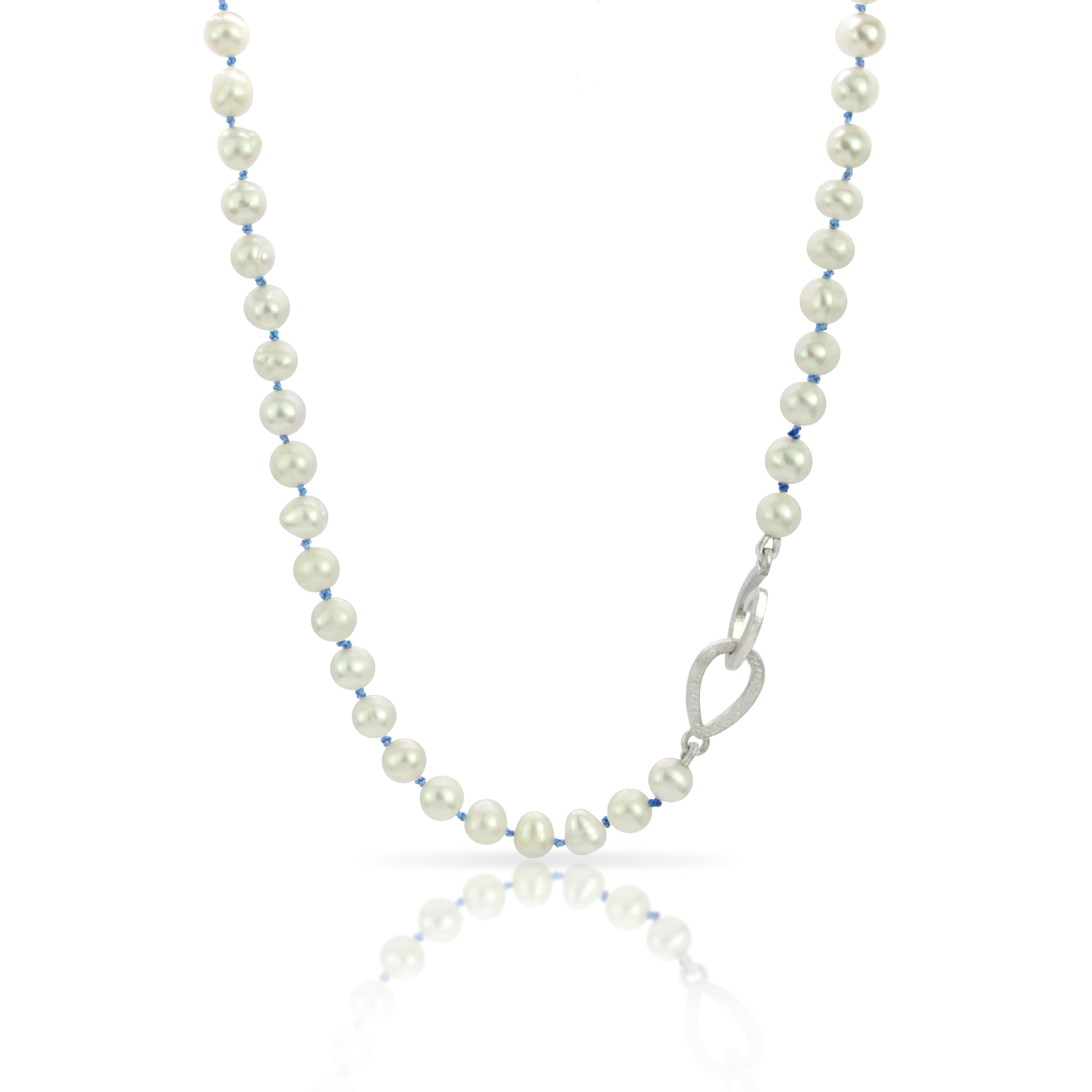 Deals Handknotted Pearl Necklace