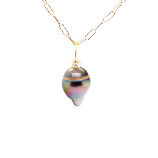 Tahitian pearl diamonds gold charm