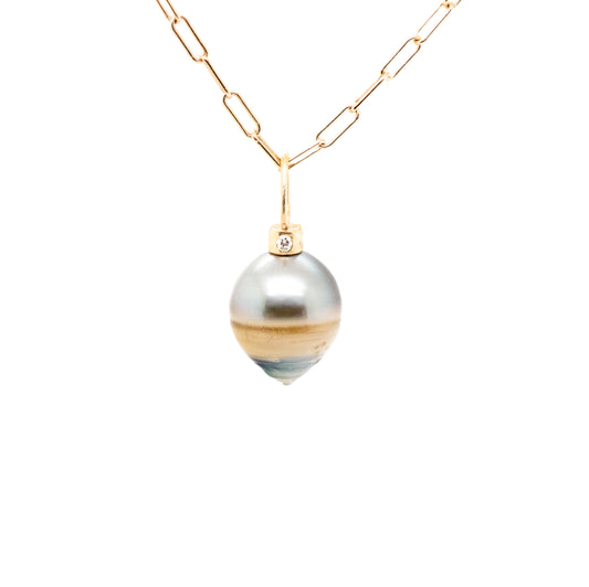 Tahitian pearl diamonds gold charm