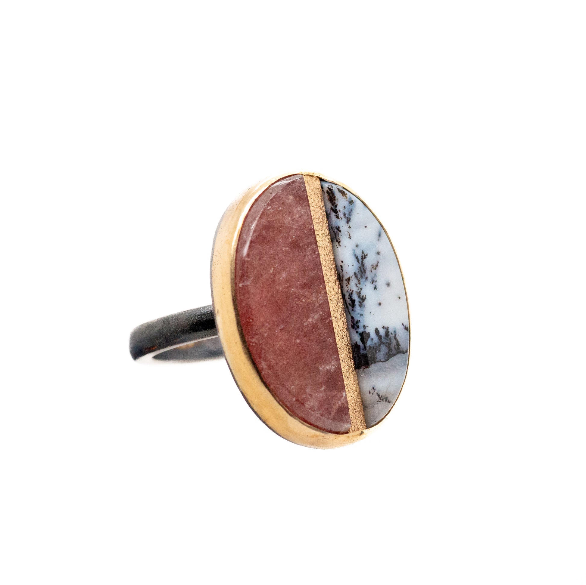 raspberry quartz dendritic agate gold inlay ring